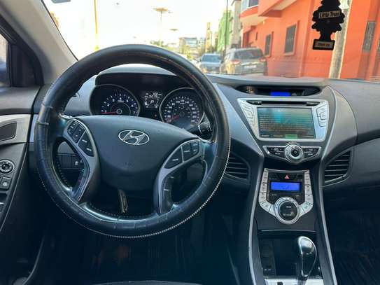 Elintra année 2012 image 11