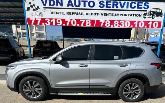 Hyundai Santa Fe essence 4WD nouveau modèle image 2