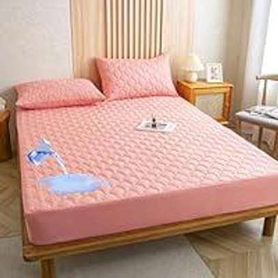 Housse de matelas imperméable 3 places image 1
