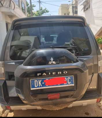 Mitsubishiv 4x4 image 2