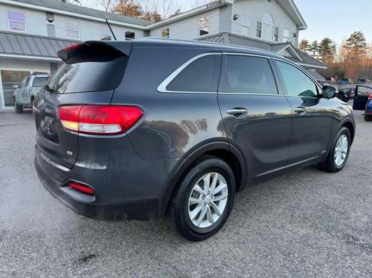 Kia Sorento 2016, LX version 4x4 image 8