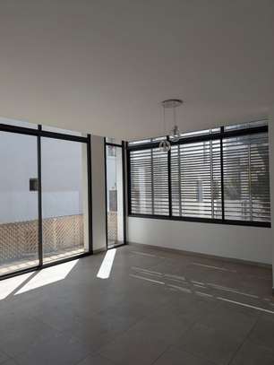 Appartement F4 à louer Centre Ville en face Pullman image 14