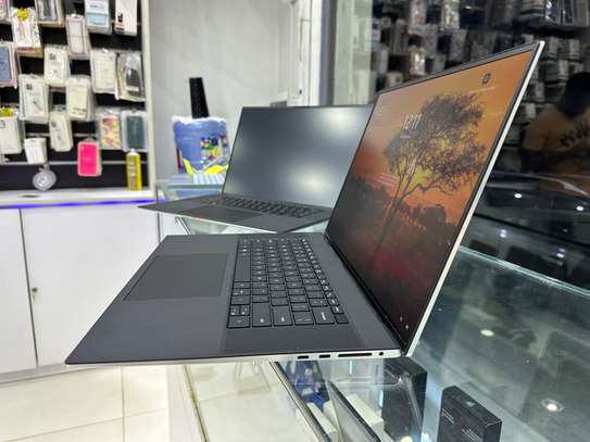 Dell XPS 9700 i7 32Go 1To 17 pouces image 4