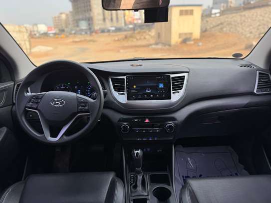 HYUNDAI TUCSON EVGT 2017 image 8
