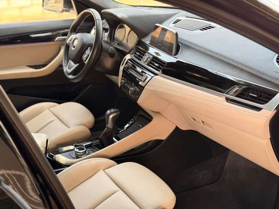 BMW X2 2018 Xdrive 28i image 9