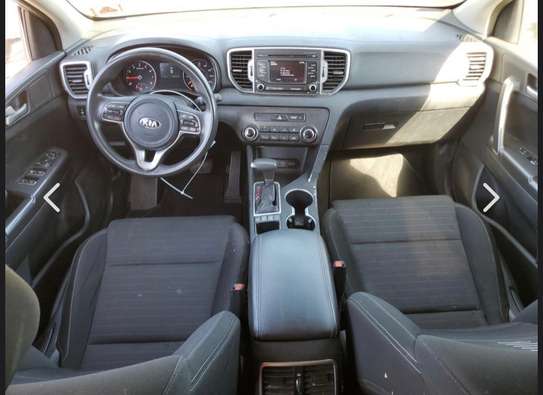 Kia Sportage image 6