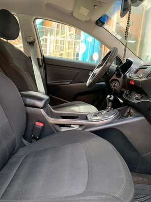 Kia Sportage 2011 image 8