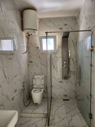 Appartement f4 avec piscine commune au 4 e étage image 10
