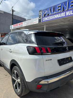 Peugeot 3008 2019 image 10