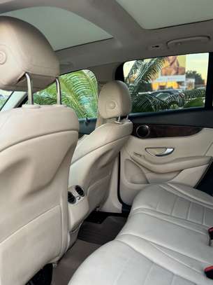 Mercedes GLc 300 image 7