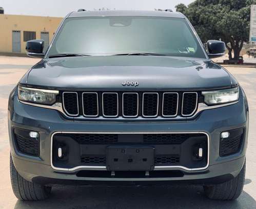 Jeep Grand Cherokee Overland 4x4 image 7