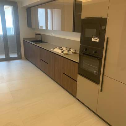 Appartement très spacieux et lumineux à louer Fann image 7