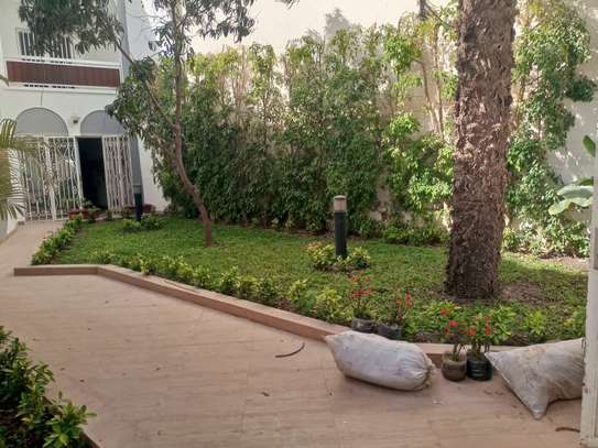 Villa somptueuse à sotrac Mermoz image 1
