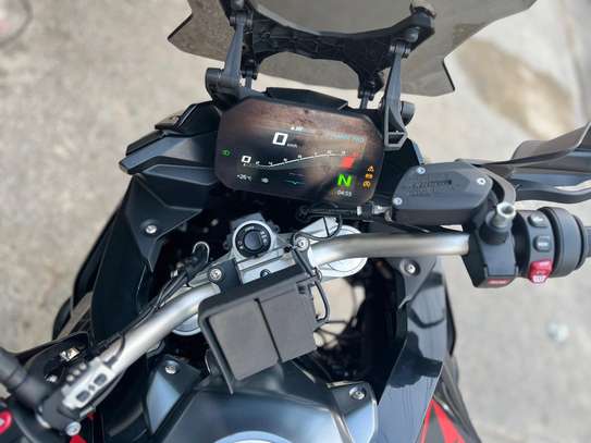 BMW XR F900 image 7