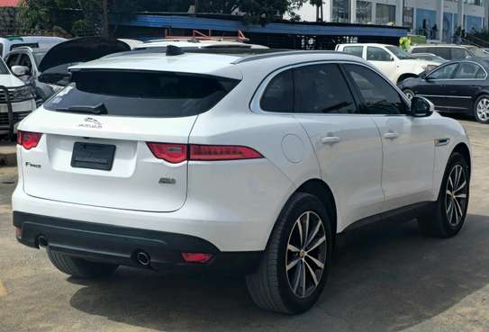 Jaguar F-Pace 2020 image 10