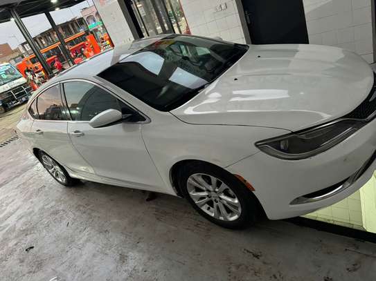 Chrysler c200 2015 image 3