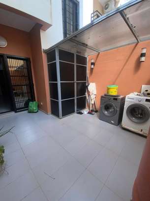 Appartement F3 en meublé  à louer à la cité Keur Gorgui image 13