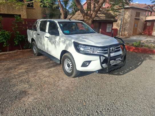 Location pick-up Toyota Hillux 2020 image 1