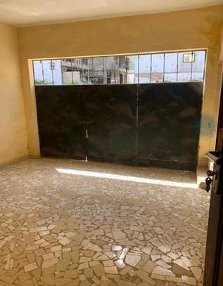 Mermoz vdn Villa R+1 à louer image 7