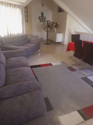 Appartement Duplex à louer à Mermoz image 3