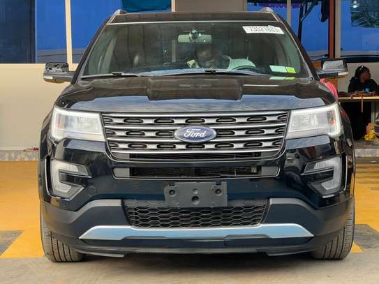 Ford explorer image 3