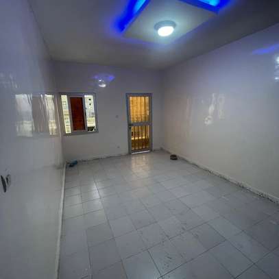 Appartement F5 à louer Za Mbao image 7