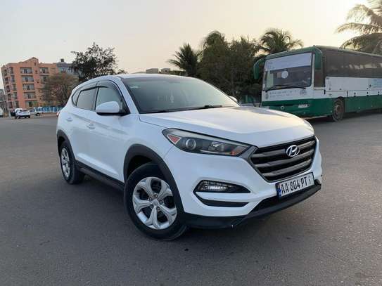 HYUNDAI TUCSON 2016 image 1