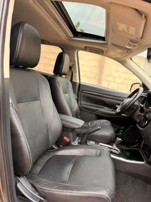 MITSUBISHI OUTLANDER 2017 7places image 11