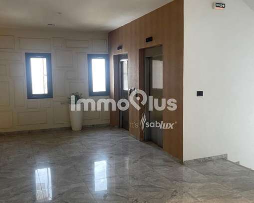 Appartement f4 à la corniche de ouakm image 9