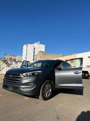 LOCATION : TRES TRES BELLE HYUNDAI TUCSON image 5