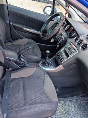 Peugeot 308 2012 diesel image 5