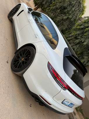 Porche panamera GT4 clubsport image 2