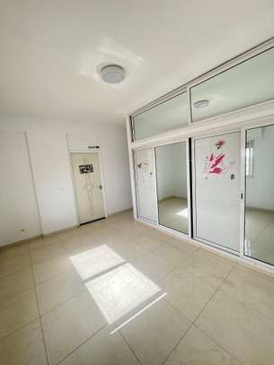 Magnifique appartement F4 à louer image 4