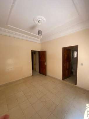 Un Appartement F3 à louer à Ngor Diarama image 5