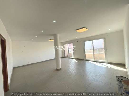 Appartement lumineux à louer à ouakam image 1