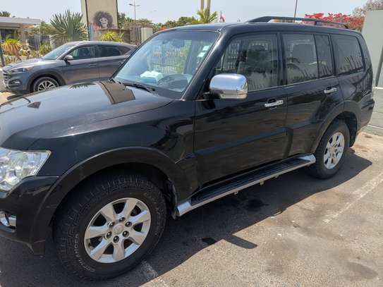 Mitsubishi Pajero 2016 3.5L V6 essence image 2