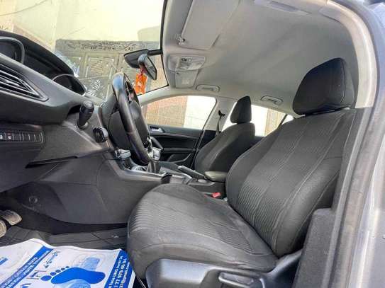 Peugeot 308  2016 image 2