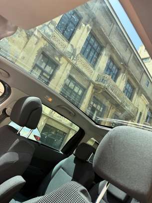 LOCATION DE VOITURE PEUGEOT 5008 image 9