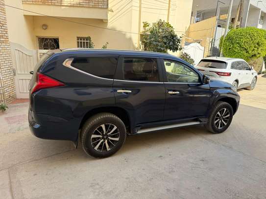 mitsubishi pajero sport image 12