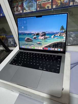 MacBook Pro M4 14pouce descellé image 2