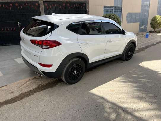 Hyundai Tucson 2.0D 2018 venant Corée image 13