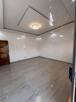 APPARTEMENT image 5