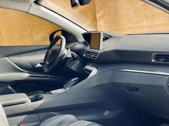 Peugeot image 5
