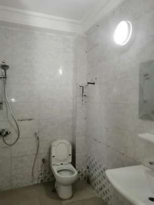 Appartement F4 à louer aux Parcelles Assainies U26 image 11