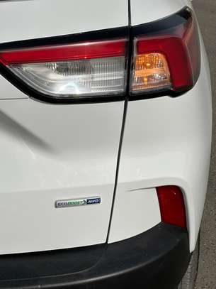 FORD ESCAPE SE image 6
