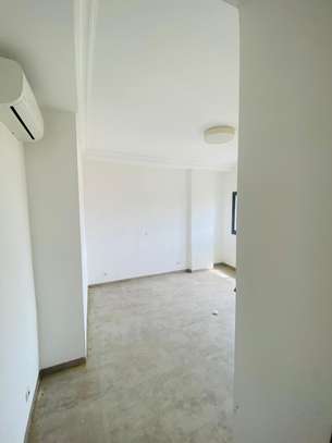 BEL APPARTEMENT F4 AU POINT E image 4