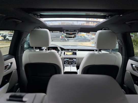 RANGE ROVER VELAR 2018 image 13