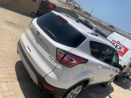 FORD ESCAPE TITANIUM 2017 ESSENCE AUTOMATIQUE image 9