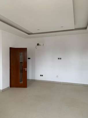 Appartement F3 à louer à la Cité Keur Gorgui image 10