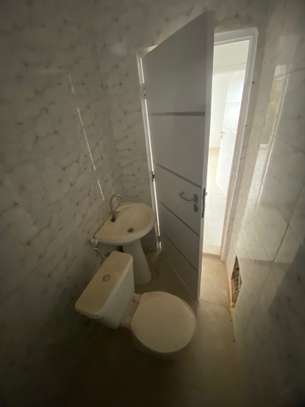 APPARTEMENT F3 YOFF BIAGUI image 12